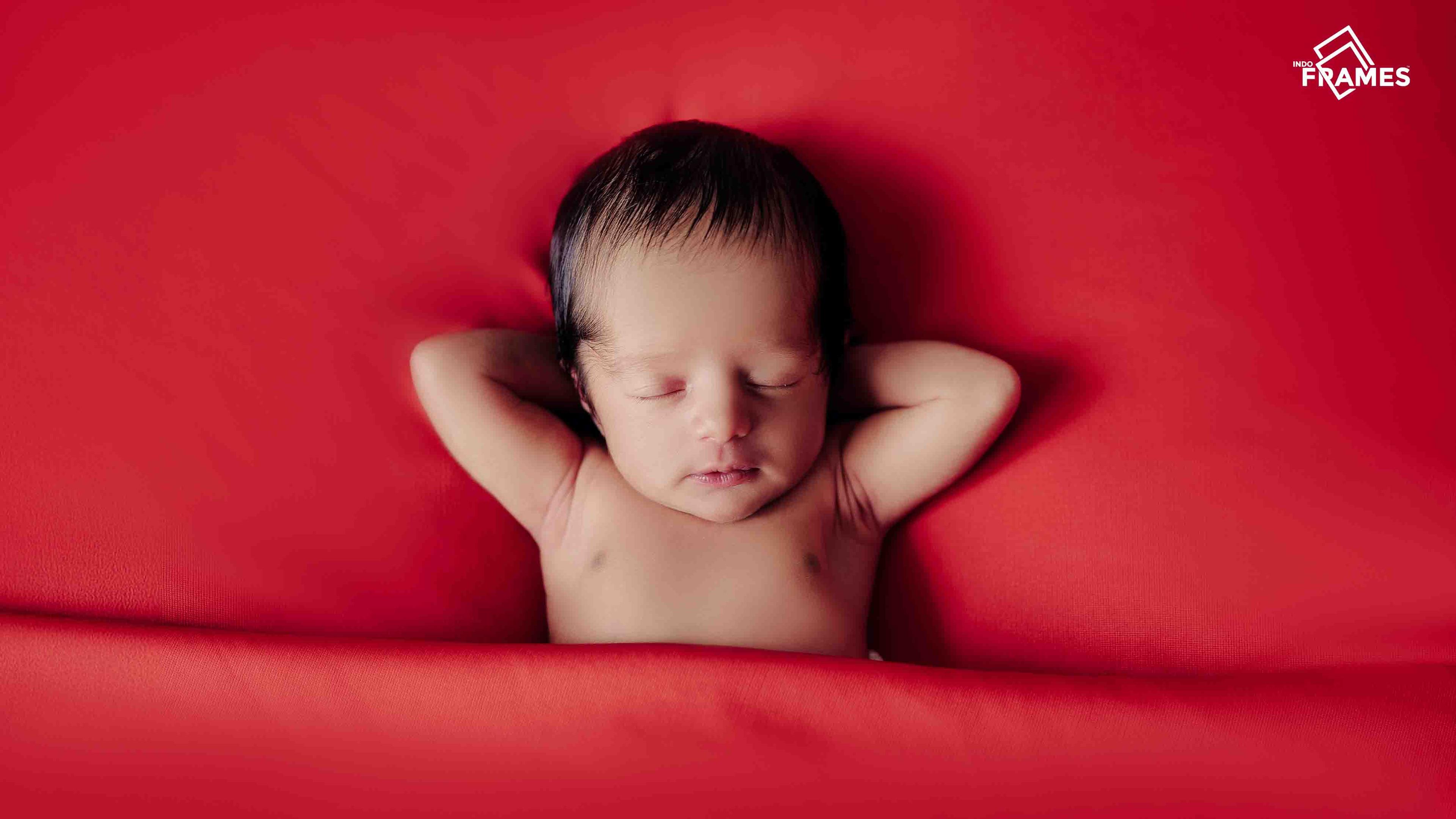 Newborn photography by IndoFrames